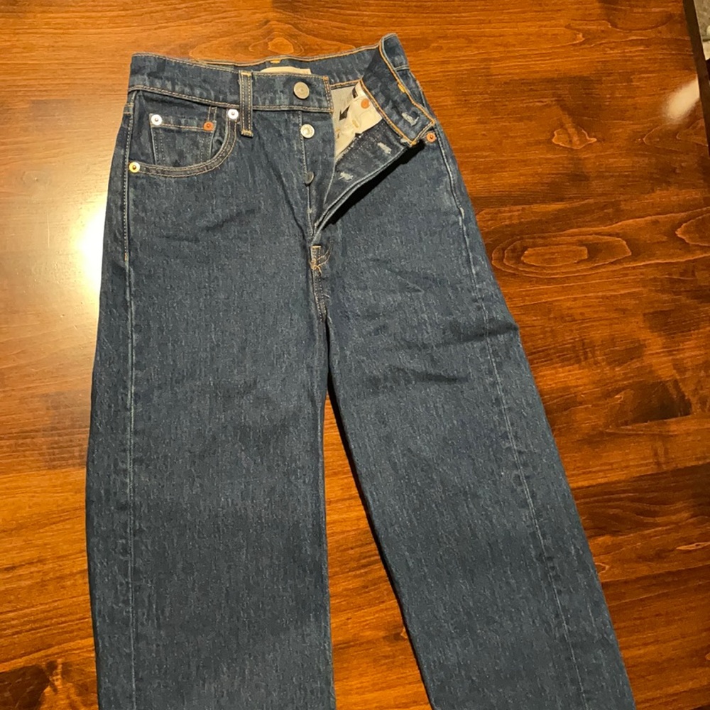 Levi rib cage jeans